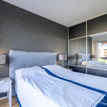 Appartement Superbe 2 Pièces Clim Et Parking *