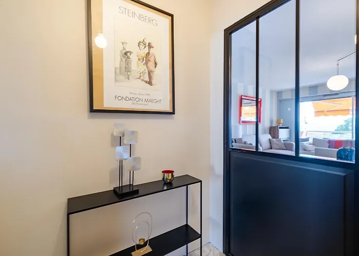 アパート Superbe 2 Pieces Clim Et Parking ニース